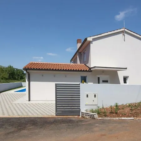 Vila Blaise *